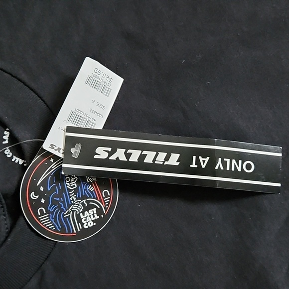 Last call size small black tee - Picture 4 of 4